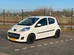 Peugeot 107 1.0 12V 5DR 2010 Wit, Voorwielaandrijving, 4 stoelen, Handgeschakeld, Particulier
