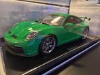 Porsche 992 GT3 vitrine inclusief! 1/8 nieuw, Ophalen of Verzenden, Nieuw, 1:5 t/m 1:8, Auto