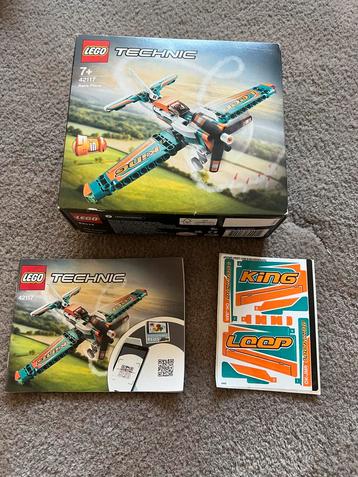 Lego Technic 42117 Stuntvliegtuig beschikbaar voor biedingen