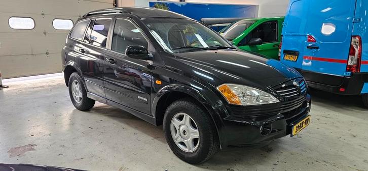SsangYong Kyron 2.0 M200XDi 2WD HR 2006 airco Marge!, Auto's, Bestelauto's, Bedrijf, Airbags, Airconditioning, Bluetooth, Centrale vergrendeling