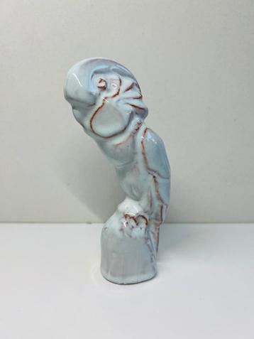 Aardewerk Kaketoe beschikbaar voor biedingen