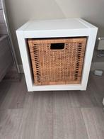 Witte kast met rieten mand, Met plank(en), Ophalen of Verzenden, Zo goed als nieuw, Minder dan 25 cm