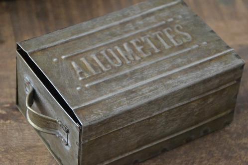 Opbergdoos Landelijk zinc metaal- Lucifers / allumettes -, Verzamelen, Rookartikelen, Aanstekers en Luciferdoosjes, Nieuw, Overige typen