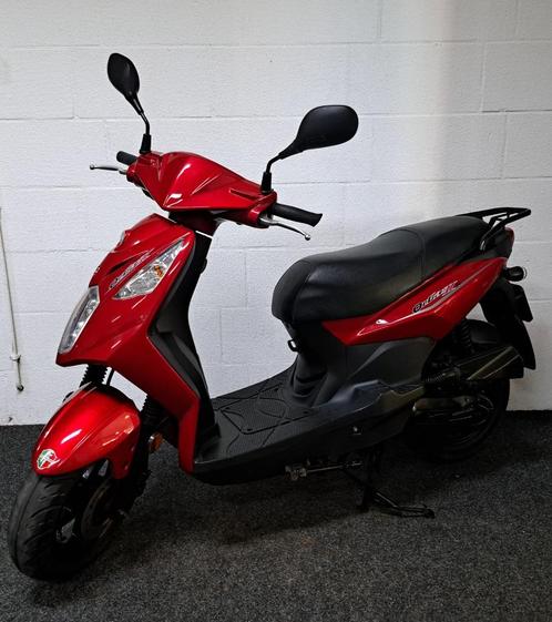 Rode Sym Orbit II bromscooter, Fietsen en Brommers, Scooters | SYM, Gebruikt, Orbit, Benzine, Ophalen