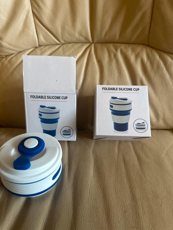 Opvouwbare siliconen beker – XD Collection – Herbruikbaar, Huis en Inrichting, Keuken | Servies, Zo goed als nieuw, Kop(pen) en/of Schotel(s)
