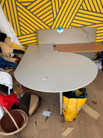 GRATIS Rond Bureau