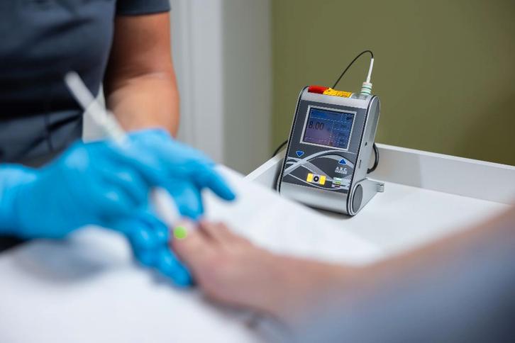 Laser apparaat schimmelnagels, Witgoed en Apparatuur, Persoonlijke-verzorgingsapparatuur, Zo goed als nieuw, Hand- en Voetverzorging