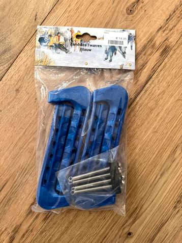 Zandstra Schaatsbeschermers ijshockey & kunstschaats beschikbaar voor biedingen