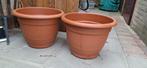2x plastic bloempotten terra cotta kleur, Tuin en Terras, Bloempotten, Kunststof, Gebruikt, Rond, Tuin