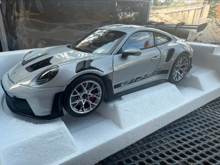 Porsche 911 GT3 RS Ice Grey metallic Norev, Hobby en Vrije tijd, Modelauto's | 1:18, Zo goed als nieuw, Auto, Norev, Ophalen of Verzenden