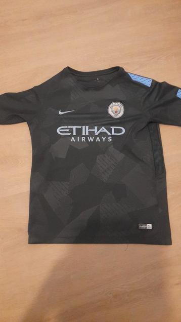 Manchester city voetbalshirt. Maat L van kinderen. beschikbaar voor biedingen