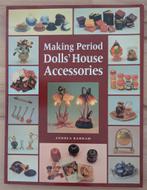 Boek Making period dolls house accessories - Andrea Barham, Verzamelen, Poppenhuizen en Toebehoren, Ophalen of Verzenden, Gebruikt