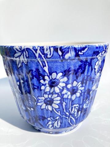 Begin 1900 Kent Louis 14th Staffordshire bloempot  blauw wit beschikbaar voor biedingen