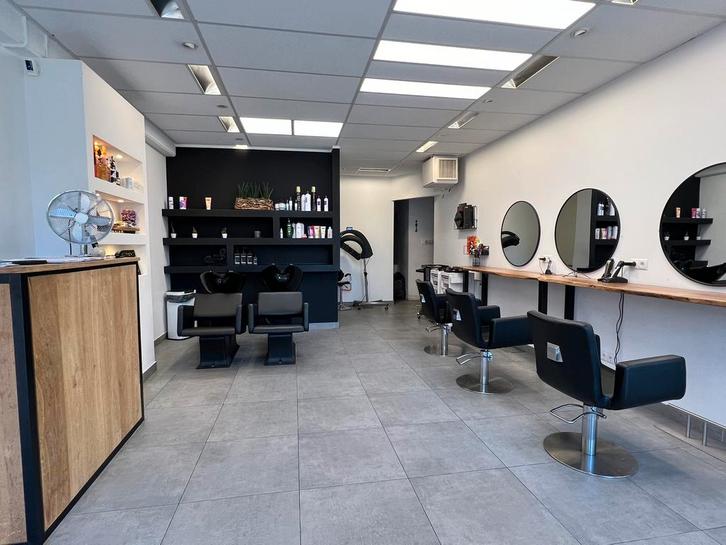 Ter overname, Diensten en Vakmensen, Kappers en Thuiskappers, Bruidskapsels, Knippen, Permanenten, Verven of Highlights