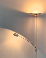 Vloerlamp met leeslamp van Estiluz. Hollywood Regency, Huis en Inrichting, Ophalen, Gebruikt, Glas, Minder dan 100 cm