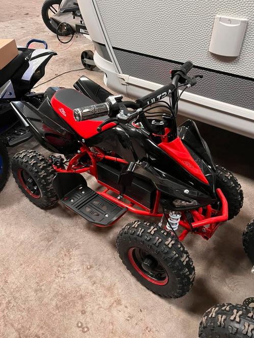 Stoere electrische en stille kinder quad 36v 800w ultra, Kinderen en Baby's, Speelgoed | Buiten | Accuvoertuigen, Nieuw, Ophalen