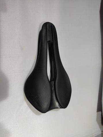 Selle Italia Model X Boost Superflow 145mm beschikbaar voor biedingen
