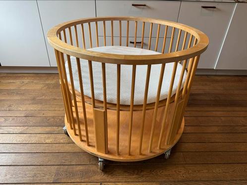 Vintage ronde box Bopita - opknapper, Kinderen en Baby's, Boxen, Gebruikt, Rond, In hoogte verstelbaar, Boxkleed, Wieltjes, Ophalen