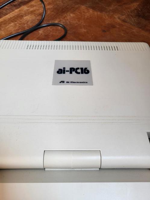 Zeldzame ai-PC16 vintage portable computer – gaat aan, BIOS, Computers en Software, Vintage Computers, Ophalen of Verzenden
