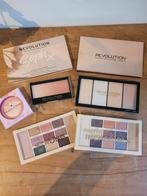 Makeup Revolution 6 palettes & blush, Ophalen of Verzenden, Nieuw, Make-up
