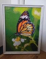 Diamond painting. Vlinder op bloem. Met lijst., Antiek en Kunst, Kunst | Schilderijen | Abstract, Ophalen