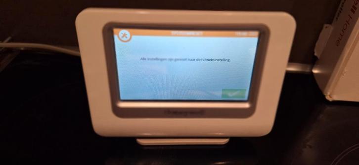 HONEYWELL EVOHOME DRAADLOZE THERMOSTAAT!, Doe-het-zelf en Verbouw, Thermostaten, Nieuw, Ophalen of Verzenden