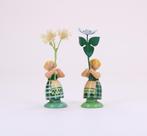 Ertsgebergte - bloemenmeisjes houtsnijwerk - 10 cm hoog, Antiek en Kunst, Antiek | Woonaccessoires, Ophalen of Verzenden