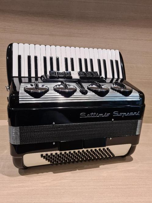 Settimio Soprani III/96 Sordine occasion accordeon 3-korig, Muziek en Instrumenten, Accordeons, Gebruikt, Toetsaccordeon, 96-bas