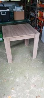 Leuke vierkante eettafel, degelijk, Ophalen, 50 tot 100 cm, Vierkant, Tot twee personen