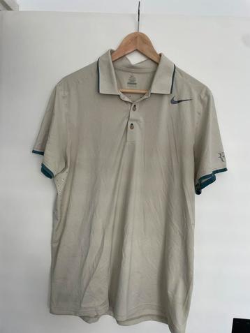 Nike Roger Federer tennis shirt beschikbaar voor biedingen