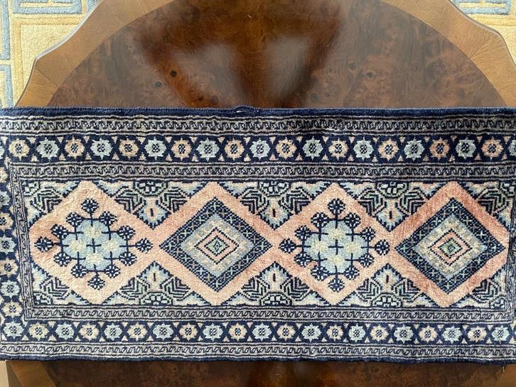 Handgeknoopt Oosters Tapijt – Authentiek – 105 x 46 cm, Huis en Inrichting, Stoffering | Tapijten en Kleden, Gebruikt, Minder dan 50 cm