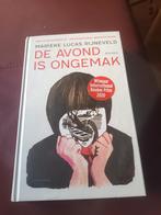 Marieke Lucas Rijneveld - De avond is ongemak. Geb.editie., Boeken, Literatuur, Ophalen, Marieke Lucas Rijneveld, Zo goed als nieuw