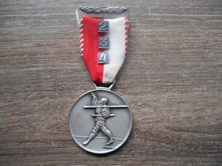 Medaille 2 daagse mars Bern Zwitserland IML 1 t/m 4, Postzegels en Munten, Penningen en Medailles, Overige materialen, Buitenland