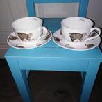 2 kop en schotels poes Mara Francien van Westering, Huis en Inrichting, Keuken | Servies, Ophalen, Gebruikt, Overige stijlen, Kop(pen) en/of Schotel(s)