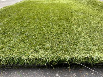 35m2 Kunstgras. Super Zacht en Dik! (3.5m x 10m) €280,- beschikbaar voor biedingen
