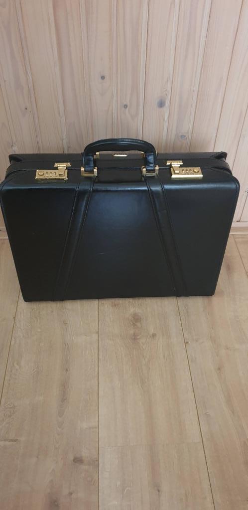 Luxe leren attachekoffer (Sacchi), Sieraden, Tassen en Uiterlijk, Koffers, Zo goed als nieuw, Leer, Minder dan 50 cm, Minder dan 35 cm