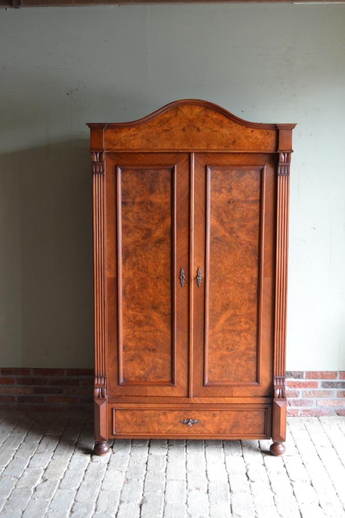 Prachtige antieke noten houten meidenkast, toogkast., Antiek en Kunst, Antiek | Meubels | Kasten, Verzenden