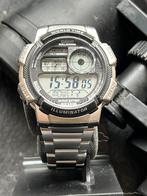 Casio AE-1000D-1AVEF compleet, Sieraden, Tassen en Uiterlijk, Horloges | Heren, Casio, Kunststof, Ophalen of Verzenden, Staal