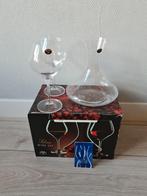 karaf met twee glazen kristal bohemia nieuw, Antiek en Kunst, Antiek | Glas en Kristal, Ophalen of Verzenden
