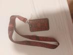 Fairyloot Vampire Academy ID Case and Lanyard, Boeken, Fantasy, Ophalen of Verzenden, Nieuw