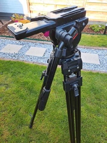 Manfrotto 350B Professioneel Statief beschikbaar voor biedingen