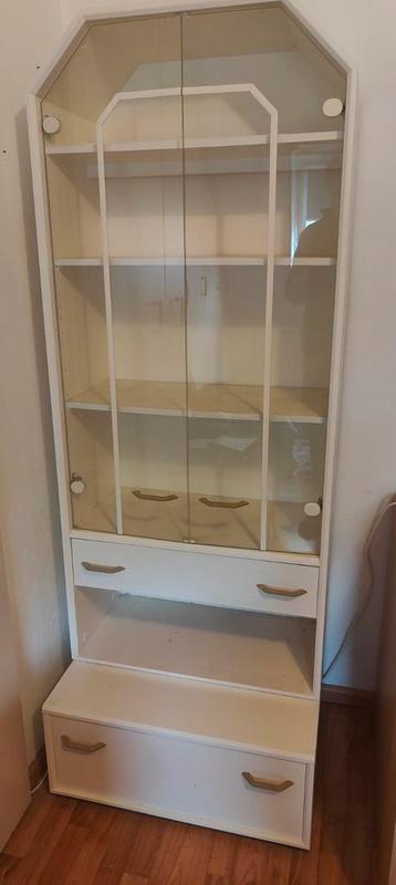 Witte Vitrinekast met Laden beschikbaar voor biedingen