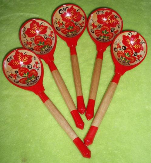 Khohloma houten lepels met aardbeien motieven souplepel 3 st, Antiek en Kunst, Curiosa en Brocante, Ophalen of Verzenden
