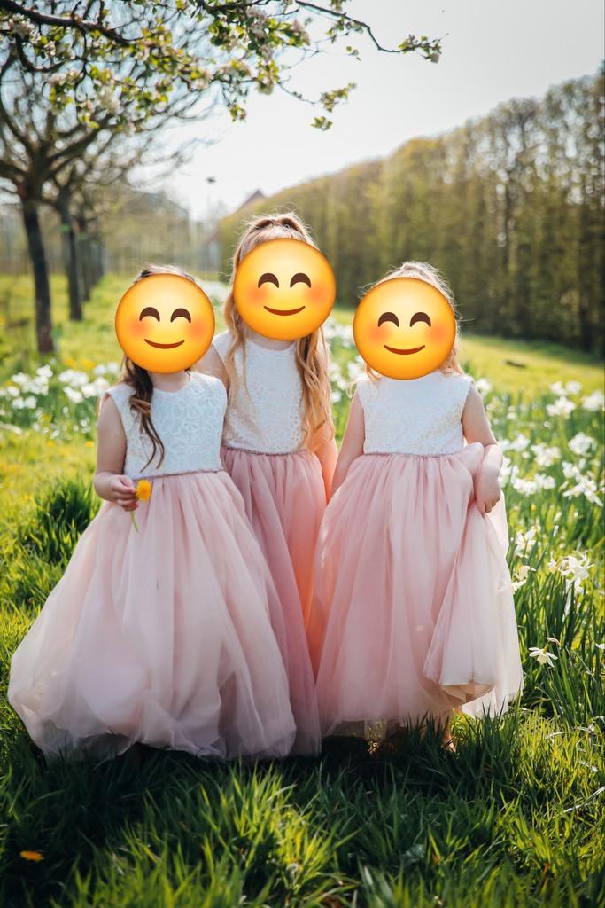 Prachtig trouwjurkje (bruidsmeisje), Kinderen en Baby's, Kinderkleding | Maat 122, Zo goed als nieuw, Meisje, Jurk of Rok, Ophalen of Verzenden