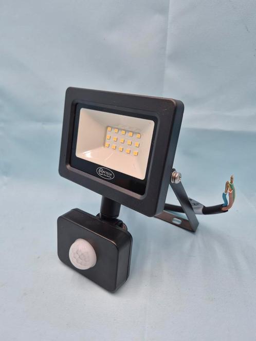 LED Straler met Sensor - 10W - 700 Lumen - 6000K, Huis en Inrichting, Lampen | Hanglampen, Nieuw, Ophalen of Verzenden