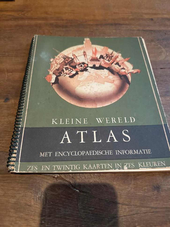 Kleine Wereld Atlas - Elsevier - 1930, Boeken, Atlassen en Landkaarten, Gelezen, Overige atlassen, Wereld, 1800 tot 2000, Ophalen of Verzenden