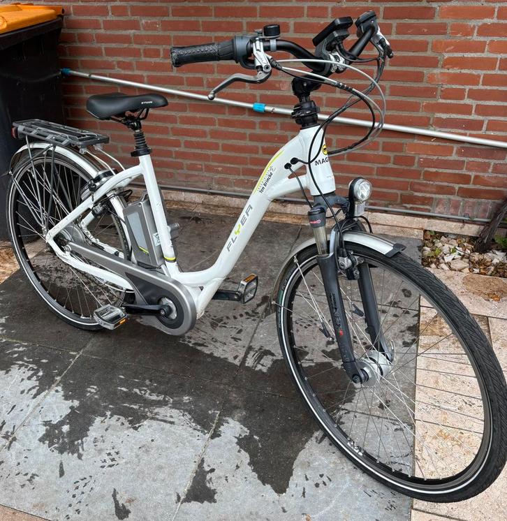 Elektrische fiets Flyer, Fietsen en Brommers, Fietsen | Dames | Damesfietsen, Zo goed als nieuw, Overige merken, Versnellingen