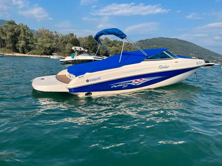 Rinker 212, Watersport en Boten, Speedboten, Zo goed als nieuw, 3 tot 6 meter, Benzine, Polyester, Binnenboordmotor, Ophalen