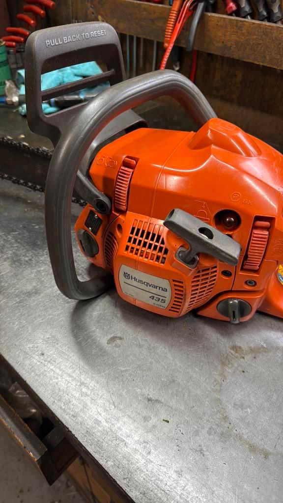 Husqvarna 435 starten en lopen, Tuin en Terras, Hand-tuingereedschap, Zo goed als nieuw, Ophalen