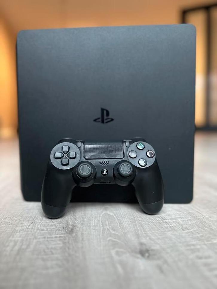 PlayStation 4 Slim 1TB - Zwart, Spelcomputers en Games, Spelcomputers | Sony PlayStation 4, Gebruikt, Slim, 1 TB, Met 1 controller